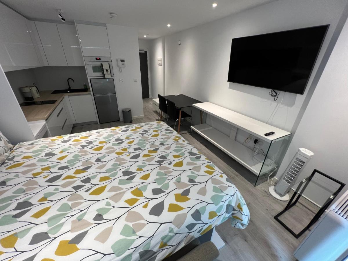 Modern Studio Apartment In Gibraltar - The Hub エクステリア 写真