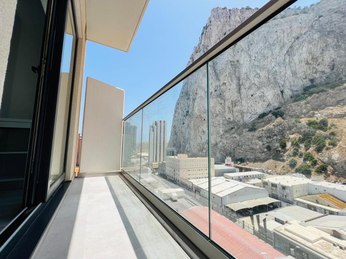 Modern Studio Apartment In Gibraltar - The Hub エクステリア 写真